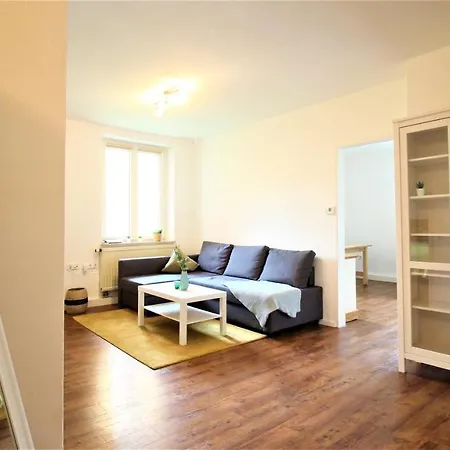 Zentral Wohnen - Inkl. Privatem Stellplatz Apartment Wurzburg