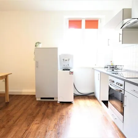 Apartment Zentral Wohnen - Inkl. Privatem Stellplatz Wurzburg