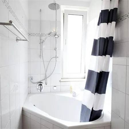 Zentral Wohnen - Inkl. Privatem Stellplatz