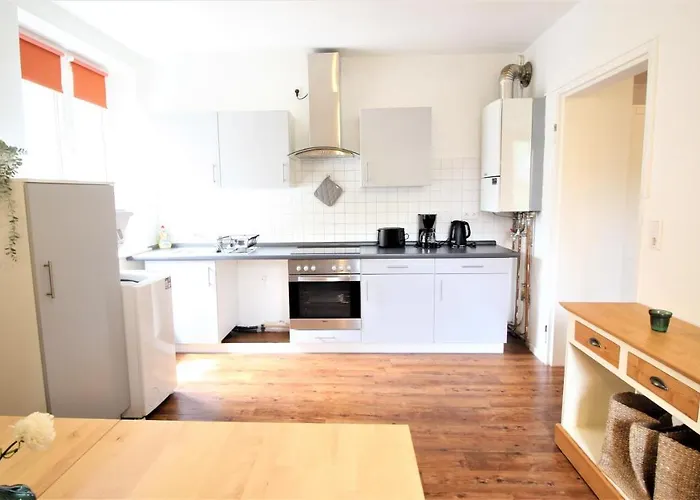 Zentral Wohnen - Inkl. Privatem Stellplatz Apartment Würzburg